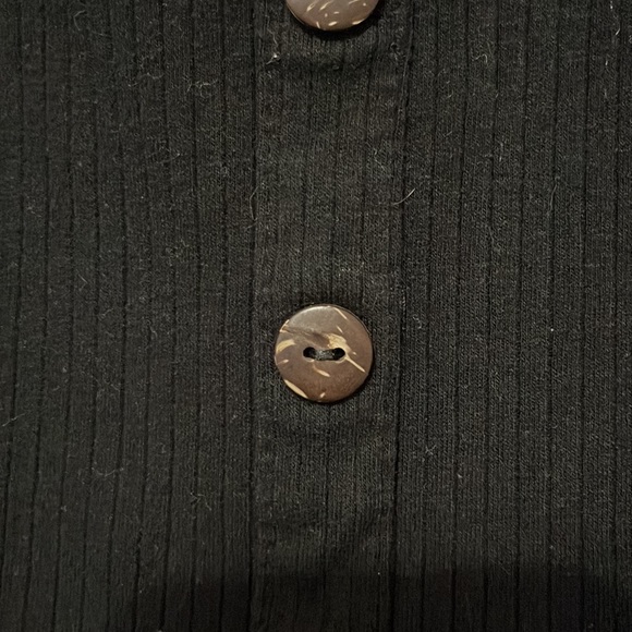 BLACK TANK TOP - Picture 4 of 5